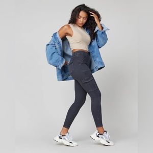 SPANX Skinny Pants in Dark Gray